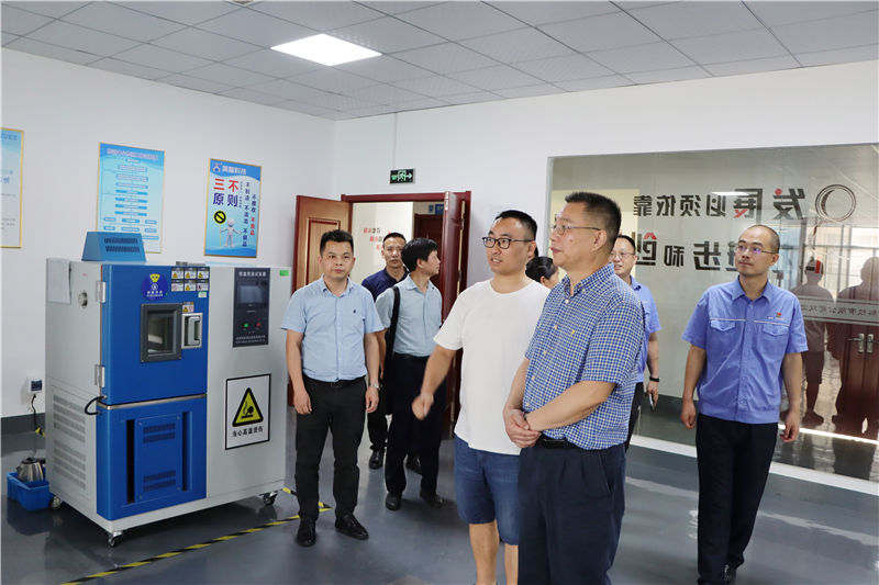 中船海洋裝備集團副總經理陳建萍一行到九江黄色视频网页软件下载科技有限公司調研